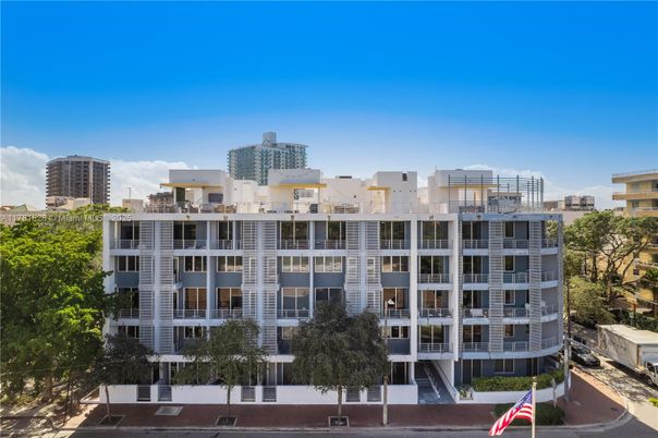 Exterior, Facade, Condo Building