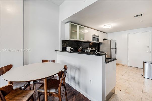 Dining room, Interior, Kitchen, Stainless Steel Appliances, Wood Texture Flooring