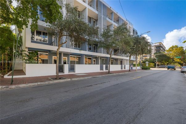 Exterior, Facade, Condo Building