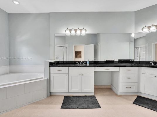 Bathroom, Dual Sink Vanities, Interior, Recessed Lighting