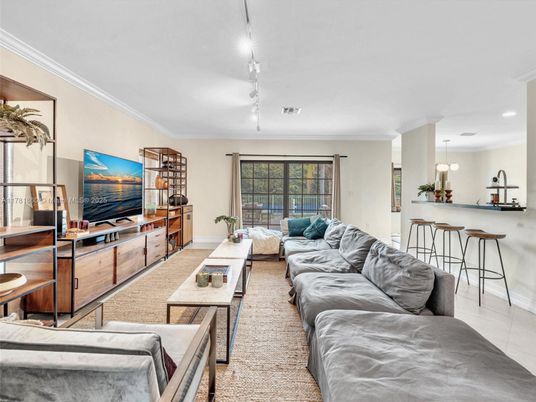 Interior, Living room, Pendant Lights, Recessed Lighting