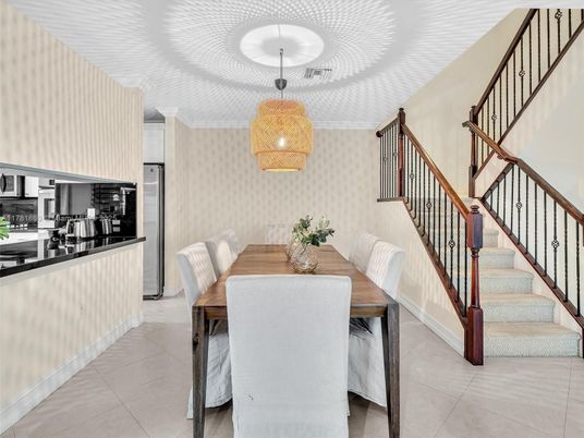 Chandelier, Dining room, Interior, Kitchen, Pendant Lights, Stainless Steel Appliances