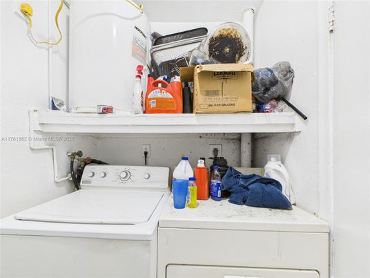 Interior, Utility Closets, Washer