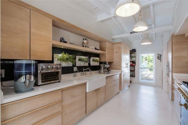 Interior, Kitchen, Pendant Lights