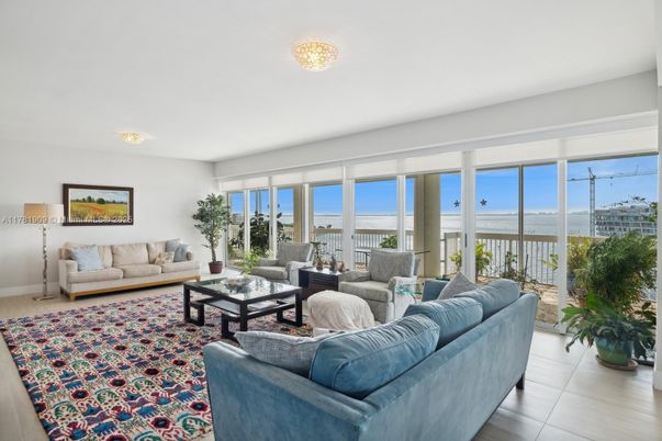 Interior, Living room, Water
