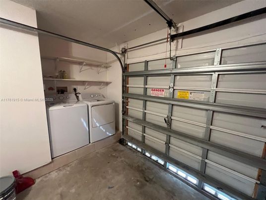 Garage, Interior, Washer