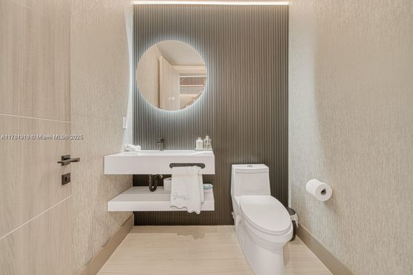 Bathroom, Interior