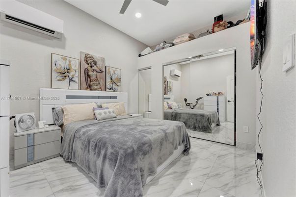 Bedroom, Interior, Marble, Recessed Lighting