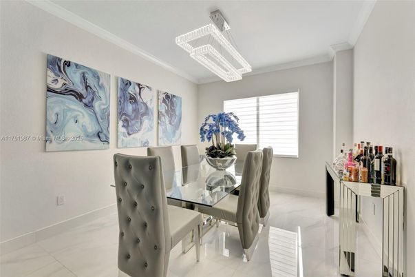 Chandelier, Dining room, Interior, Marble
