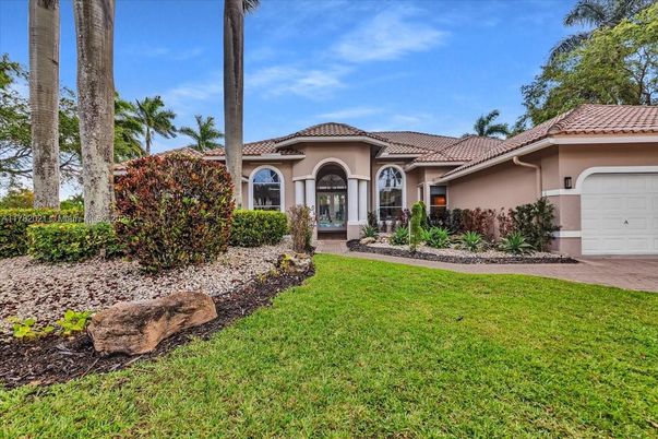 Attached, Backyard, Exterior, Facade, Mediterranean
