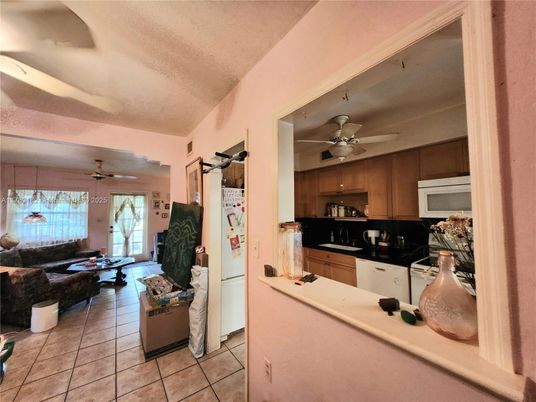 Interior, Kitchen, Living room