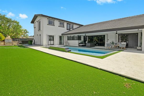 Backyard, Exterior, Pool