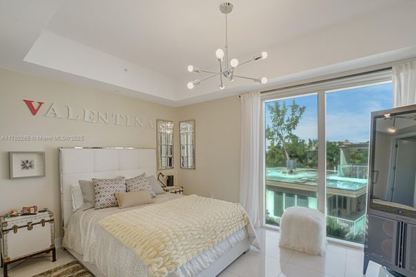 Bedroom, Interior, Pendant Lights