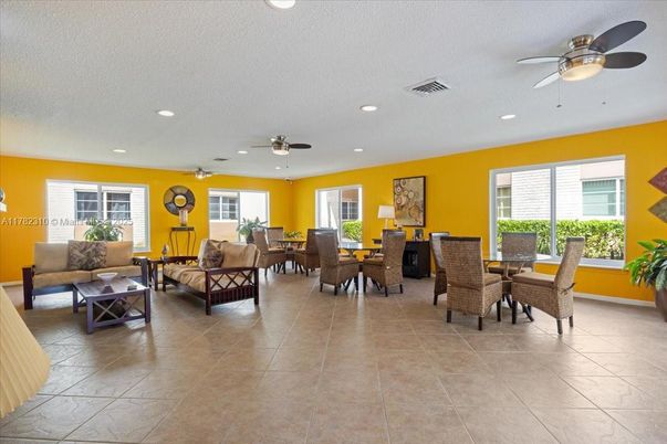 Dining room, Interior, Living room, Recessed Lighting