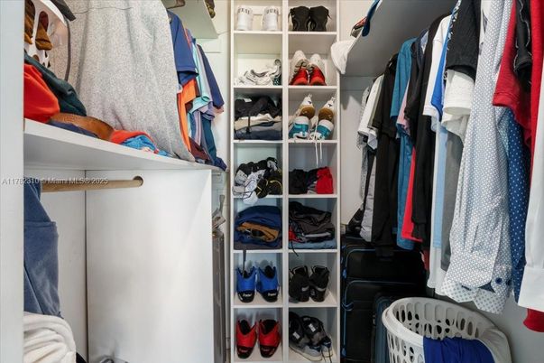 Interior, Walk-in Closets