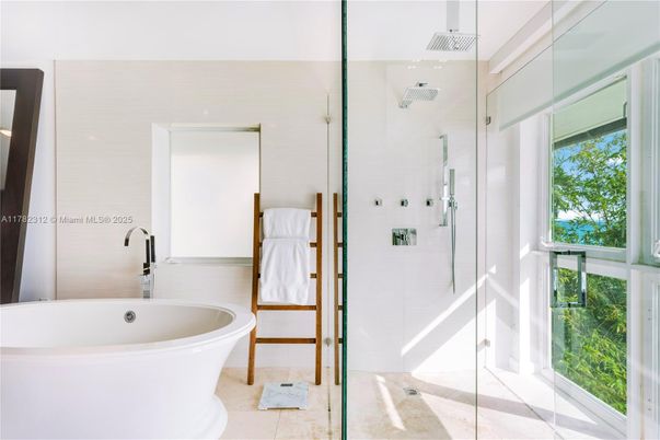 Bathroom, Free Standing Baths, Glass Shower, Interior