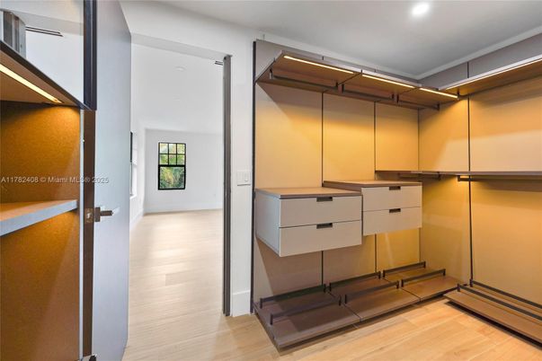 Interior, Recessed Lighting, Walk-in Closets, Wood Texture Flooring