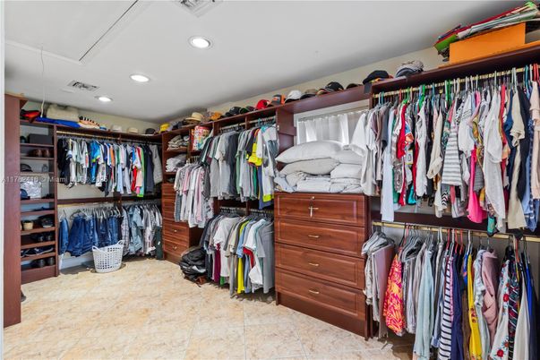 Interior, Recessed Lighting, Walk-in Closets