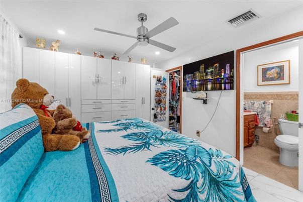 Bathroom, Bedroom, Interior, Recessed Lighting