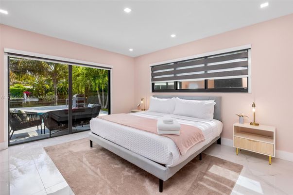 Bedroom, Interior, Marble, Recessed Lighting