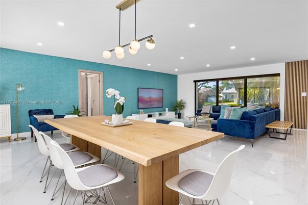 Dining room, Interior, Living room, Marble, Pendant Lights, Recessed Lighting