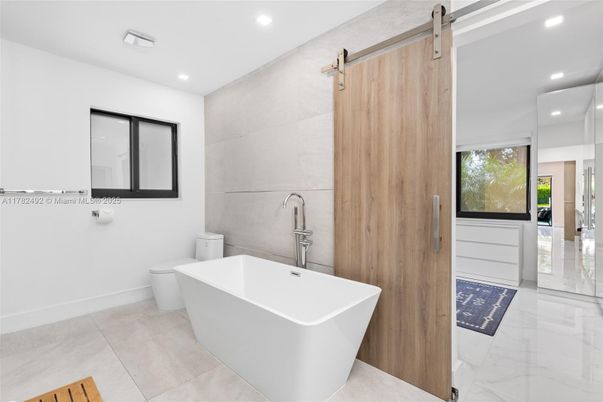 Bathroom, Free Standing Baths, Interior, Marble, Recessed Lighting