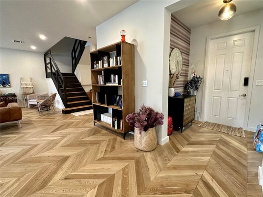 Interior, Recessed Lighting, Wood Texture Flooring