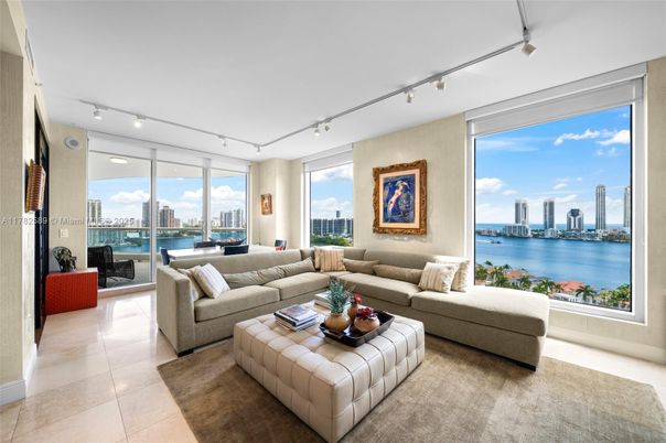 Interior, Living room, Water