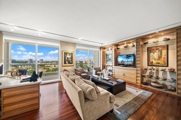 Interior, Living room, Recessed Lighting, Wood Texture Flooring, Wooden Walls
