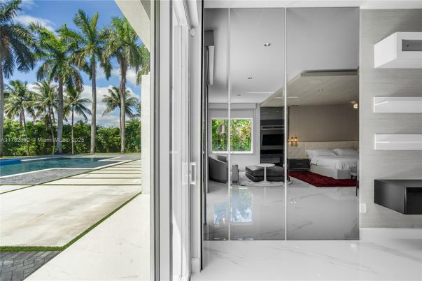 Interior, Marble, Pool