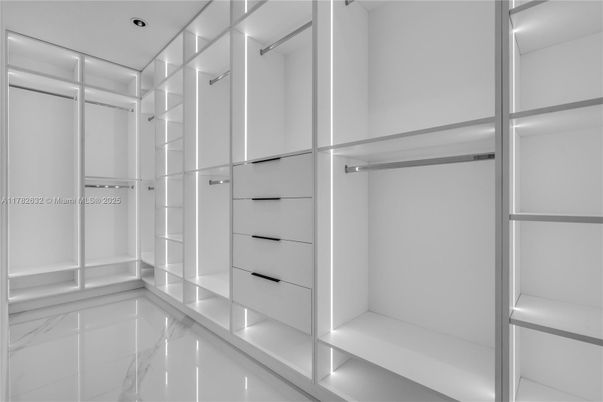 Interior, Marble, Walk-in Closets