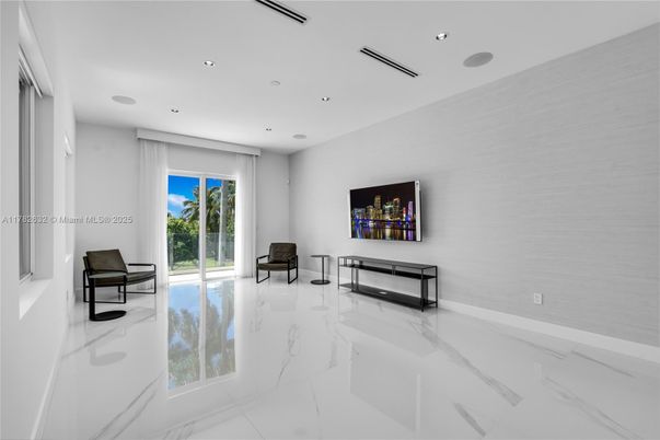 Empty room, Interior, Marble, Recessed Lighting