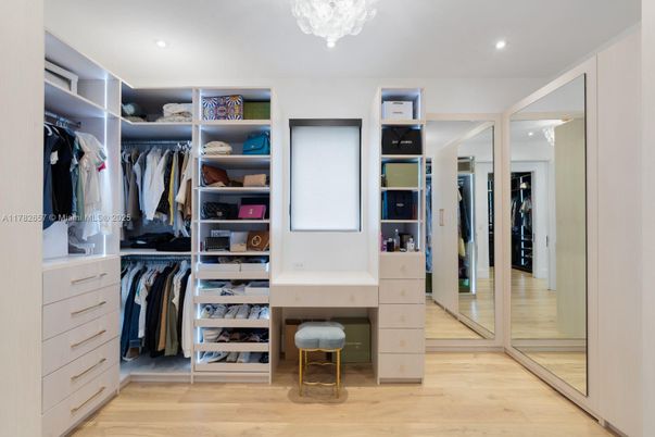 Interior, Recessed Lighting, Walk-in Closets, Wood Texture Flooring