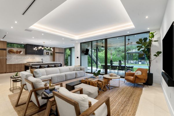 Interior, Kitchen, Living room, Pendant Lights, Recessed Lighting
