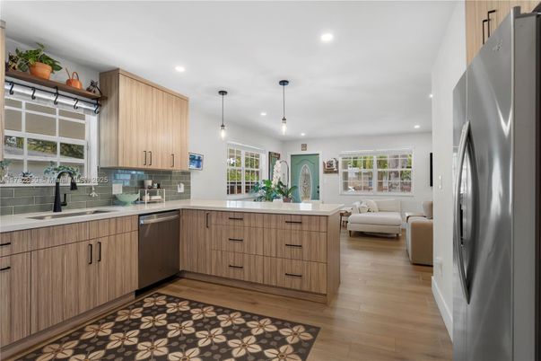 Interior, Kitchen, Living room, Pendant Lights, Recessed Lighting, Stainless Steel Appliances, Wood Texture Flooring