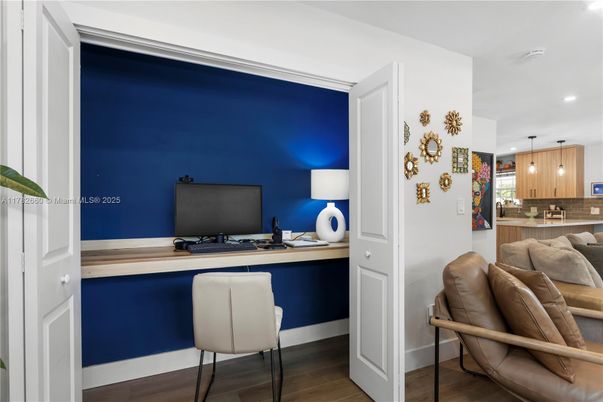Home Office, Interior, Pendant Lights, Recessed Lighting, Wood Texture Flooring