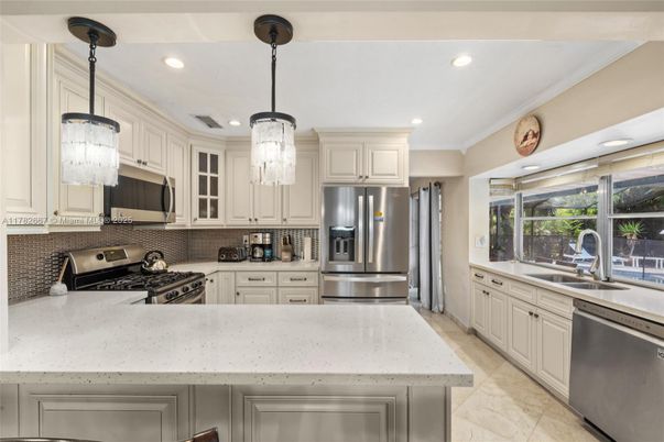 Interior, Kitchen, Pendant Lights, Recessed Lighting, Stainless Steel Appliances