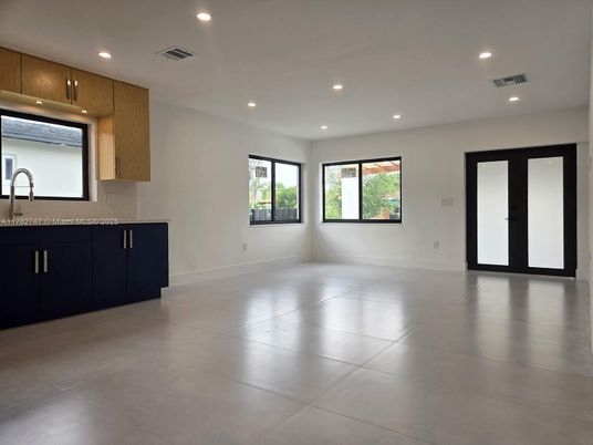 Empty room, Interior, Kitchen, Recessed Lighting
