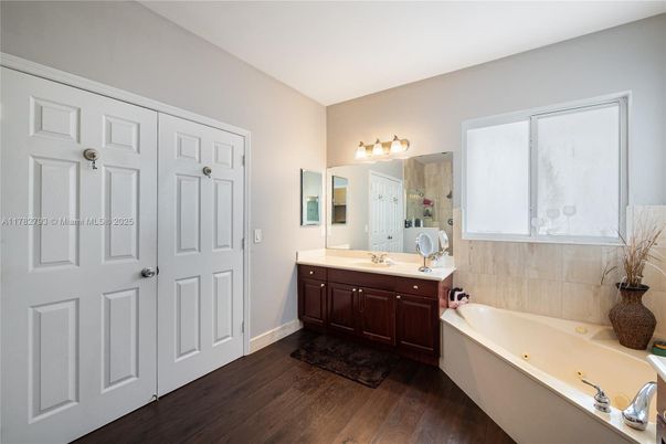 Bathroom, Dual Sink Vanities, Interior, Wood Texture Flooring