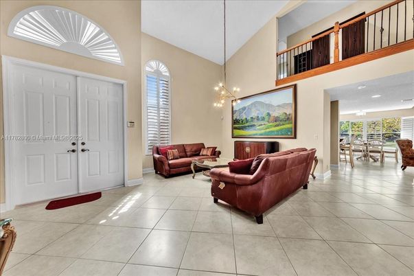 Dining room, Interior, Living room, Pendant Lights, Recessed Lighting
