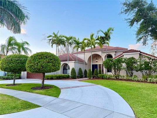 Backyard, Exterior, Facade, Spanish Mediterranean