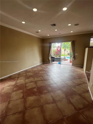 Empty room, Interior, Recessed Lighting