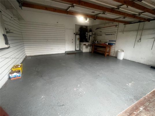 Garage, Interior