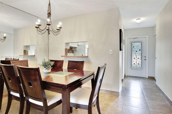 Chandelier, Dining room, Interior