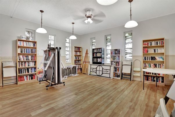 Interior, Pendant Lights, Wood Texture Flooring