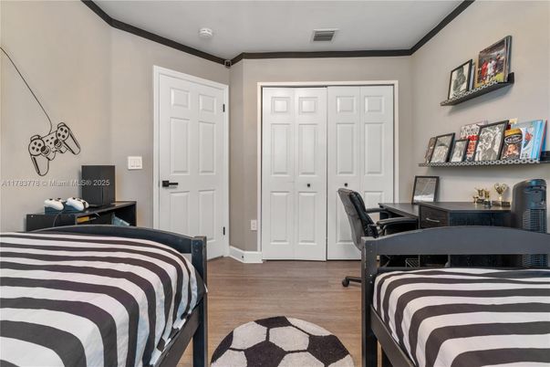 Bedroom, Home Office, Interior, Wood Texture Flooring