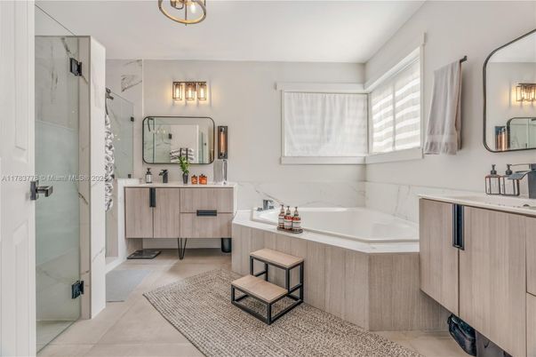 Bathroom, Interior, Marble Walls