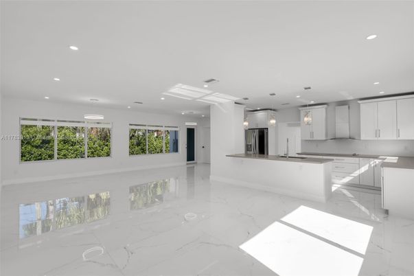 Interior, Kitchen, Marble, Pendant Lights, Recessed Lighting