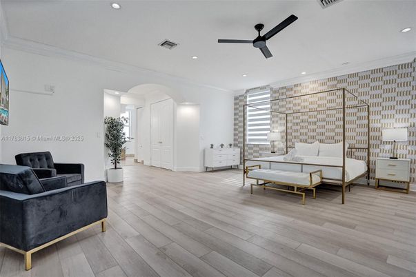 Bedroom, Interior, Living room, Recessed Lighting, Wood Texture Flooring