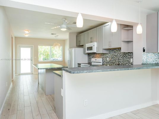 Interior, Kitchen, Pendant Lights, Recessed Lighting, Wood Texture Flooring